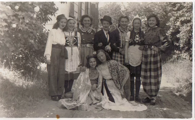 Divertimenti e svaghi - Operetta teatro parrocchia anni 40